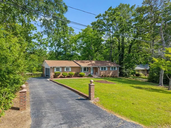 307 Pine Lake Ct, Spartanburg, SC 29301
