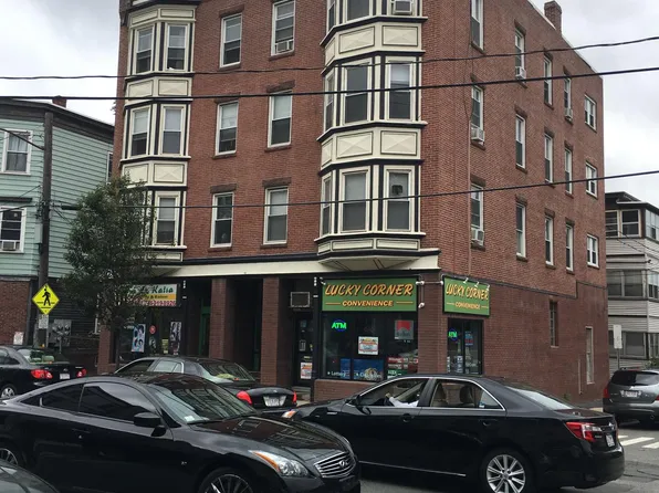 208A Washington St #2, Somerville, MA 02143