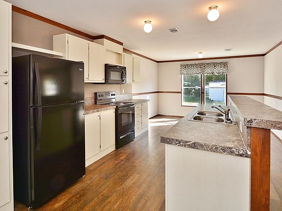 3rd image of 1320 Hand Ave Lot 34