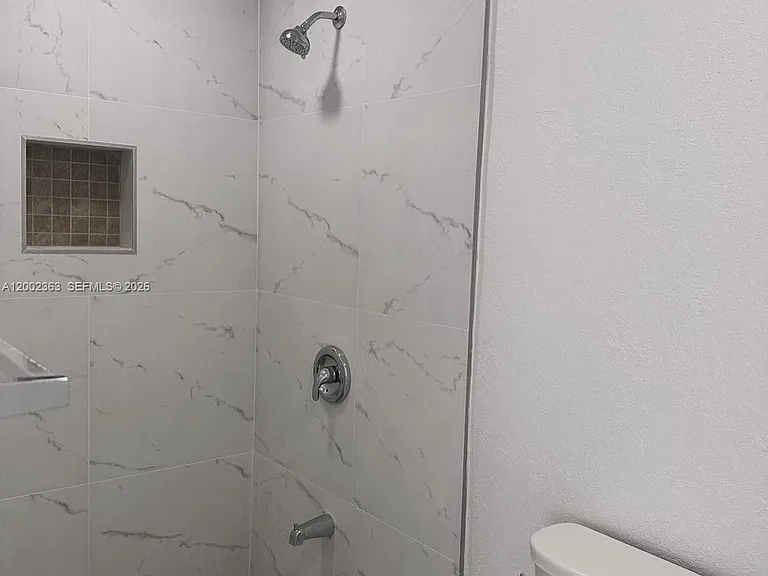 8545 Harding Ave #5 — Photo 8