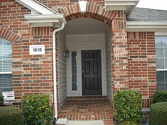 2nd image of 1515 Sleepy Hollow Dr