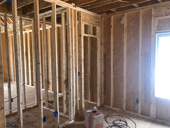 4th image of 2317 Colston Dr