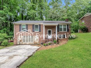 3771 Spaulding Dr, Winston Salem, NC 27105