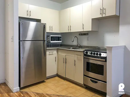 Rented by REZI | media 5