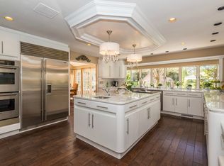 5 Meadow Gate W, Saint James, NY 11780