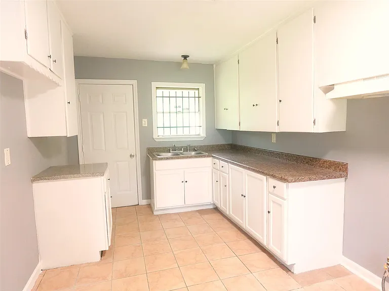 7226 Miley St — Photo 2