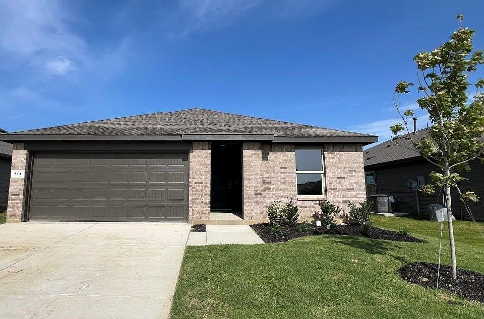 1st image of 717 Wildrye Ln