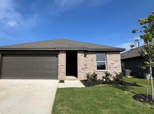717 Wildrye Ln, Denton, TX 76259
