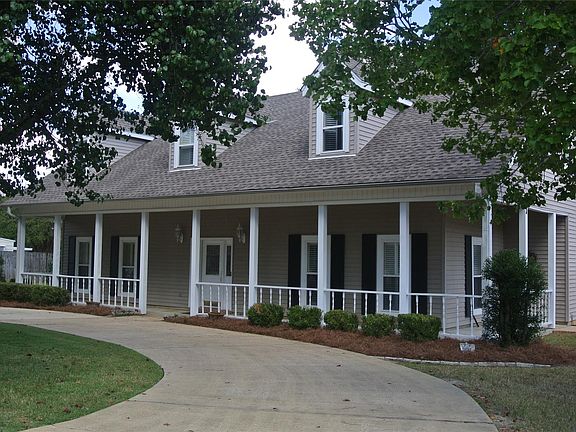 3rd image of 707 Carol Villa Dr