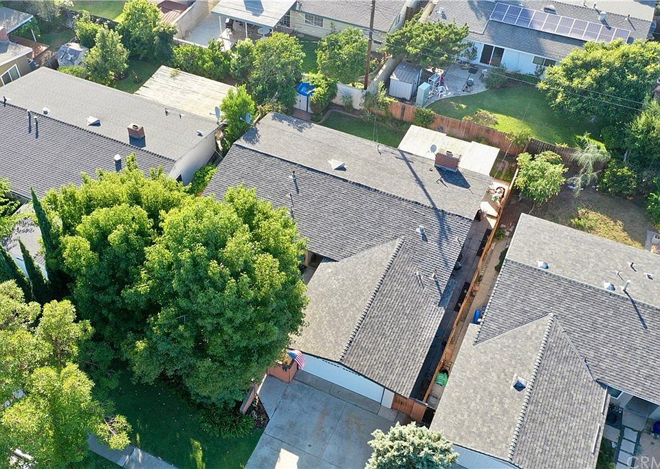 2nd image of 3233 New York Ave