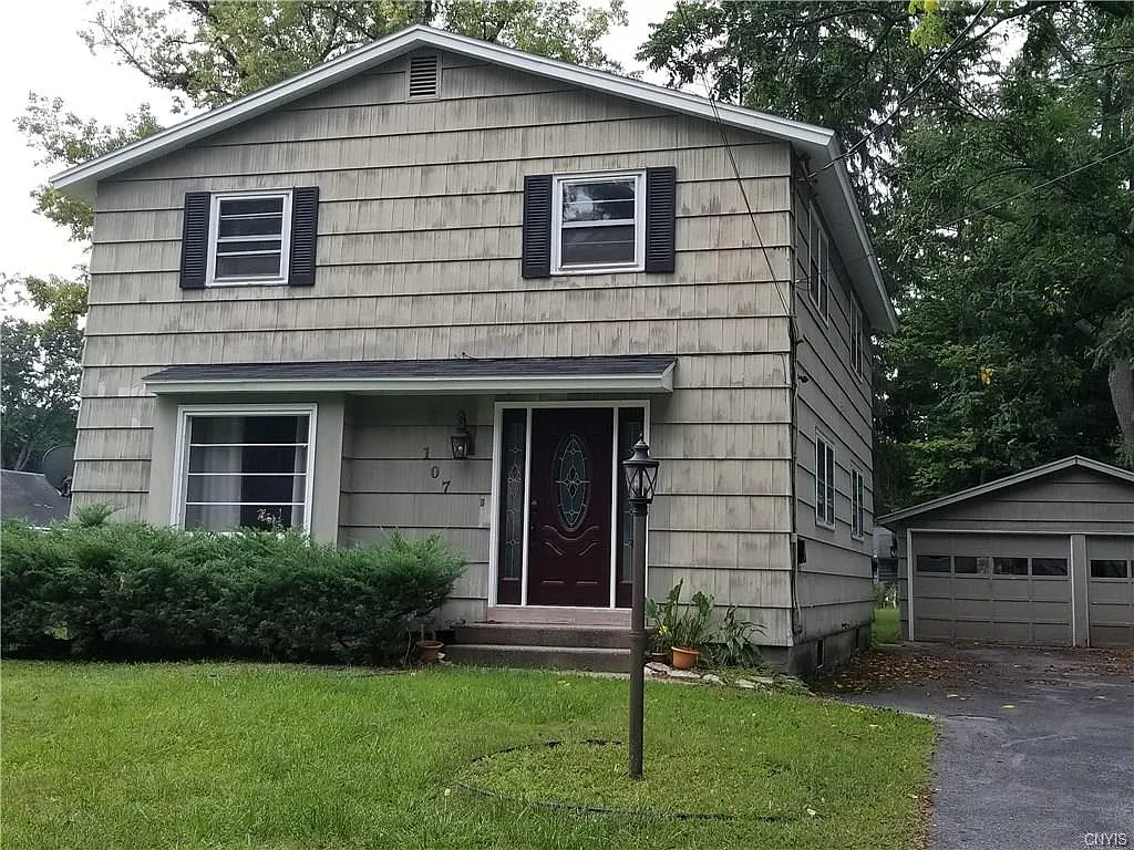 107 Wadsworth Rd photo 1