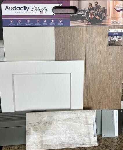 2nd image of 208 Leonard St