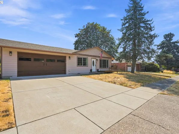 406 E Mission Dr, Newberg, OR 97132