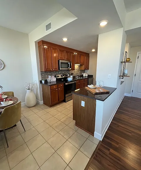 Nissen Building Apartments — Photo 52