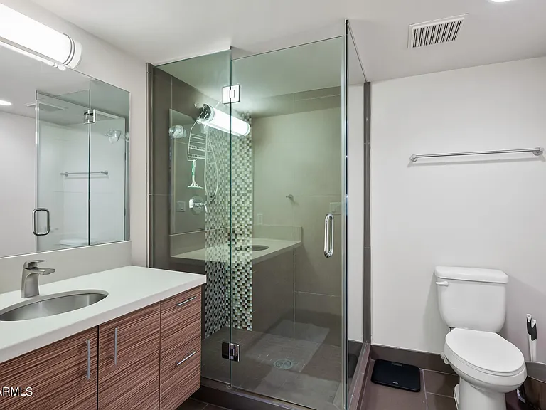535 W Thomas Rd #212 — Photo 10