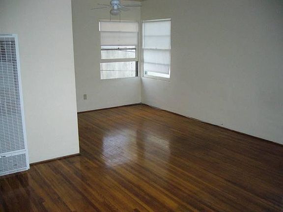 2nd image of 4322 Estrella Ave
