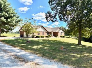 800 E Rickelman Ave, Effingham, IL 62401