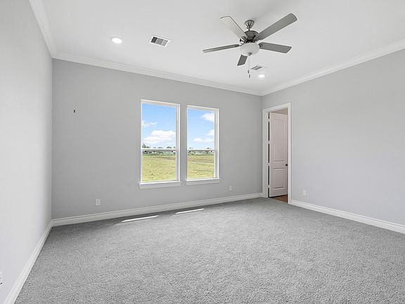 5th image of 13007 Willow Dr