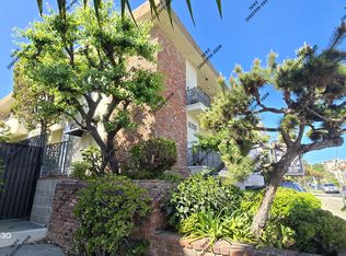 11735 Mayfield Ave #4, Los Angeles, CA 90049
