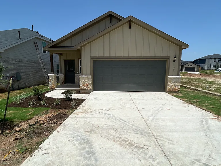 173 Golden Bell Way — Photo 1