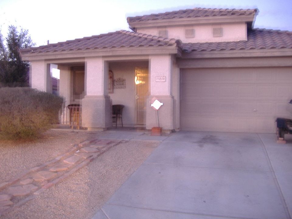 1st image of 11806 W Edgemont Ave