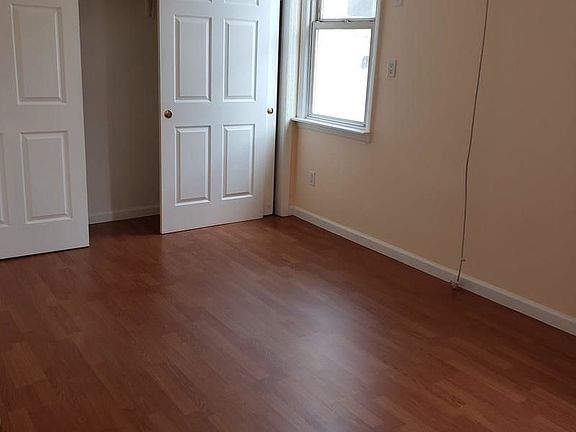5th image of 1428 Hylan Blvd #1