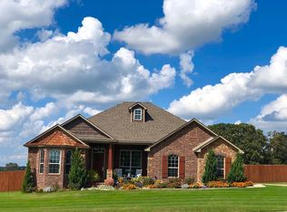 1620 Colonel Bartow Dr, Prairie Grove, AR 72753