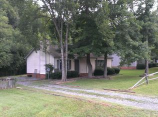 313 Howie St, Waxhaw, NC 28173