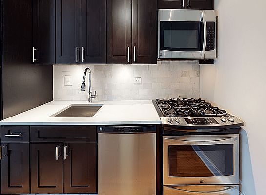 3rd image of 40 Harrison St #4014D