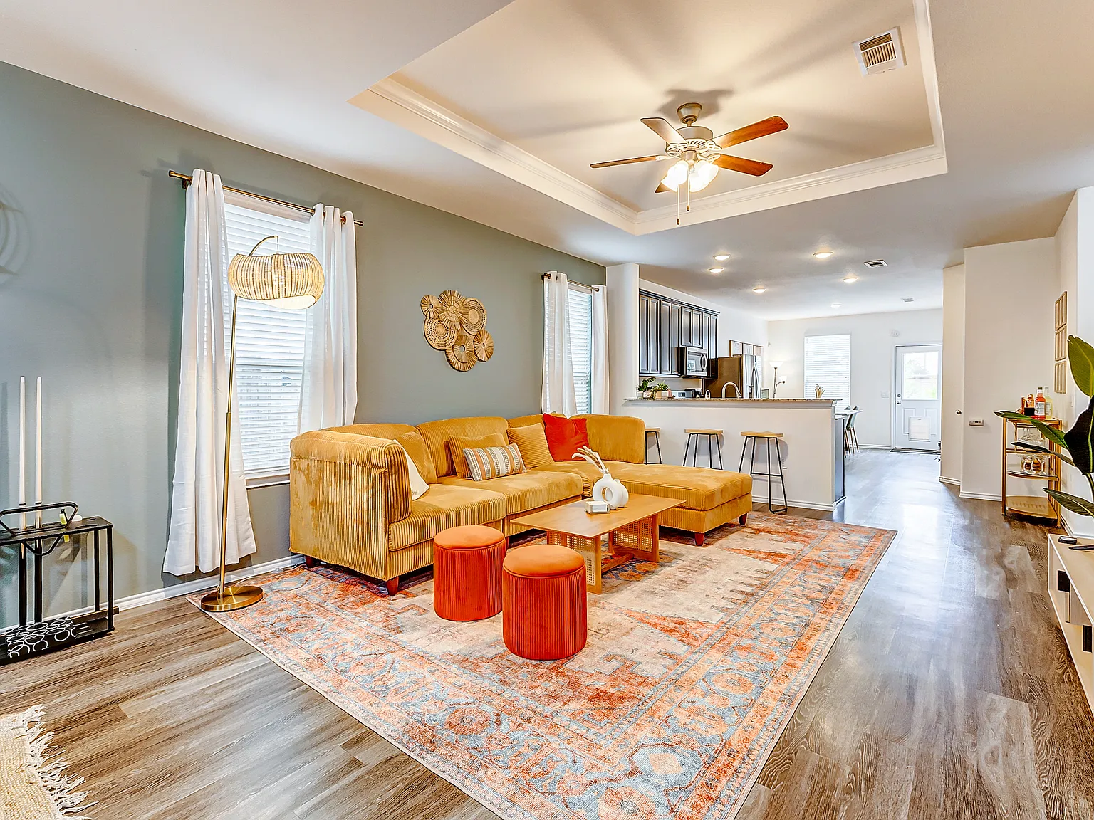3 bed, 1788 sqft, $4,600 — Photo 2