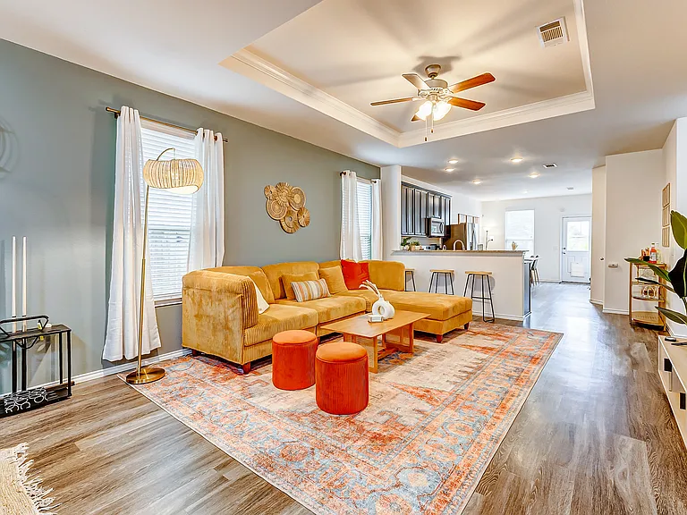 24035 Noble Darcy Ln — Photo 2