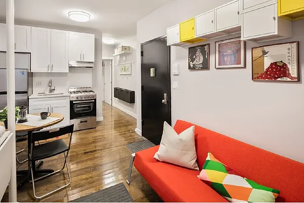 Rented by MNS | media 7