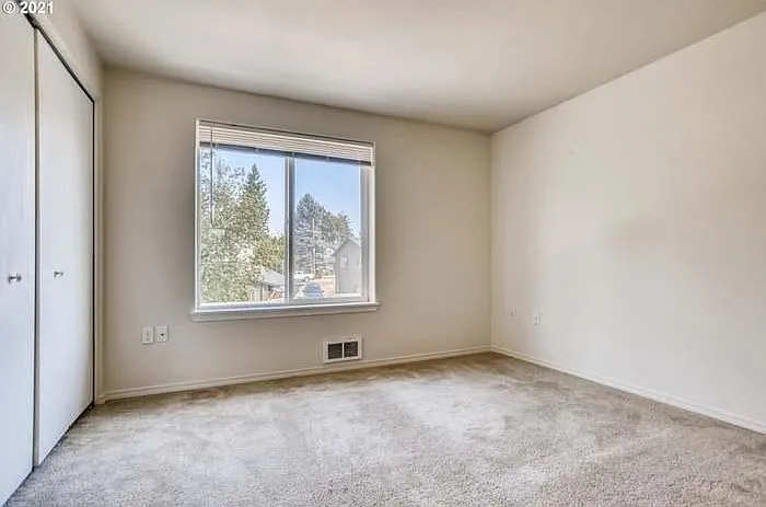 11805 SE Pine St — Photo 11