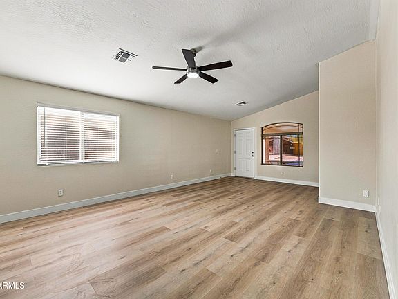 5th image of 43224 W COWPATH Road