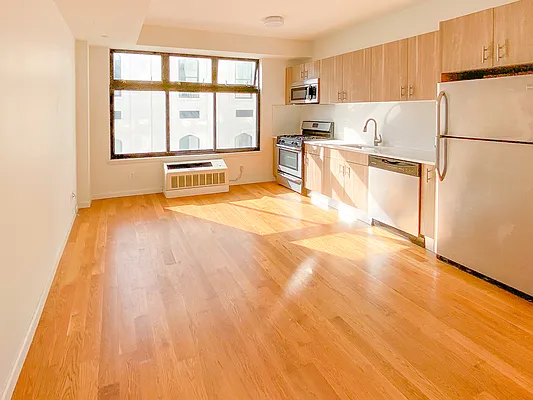 Rented by MySpaceNYC | media 33