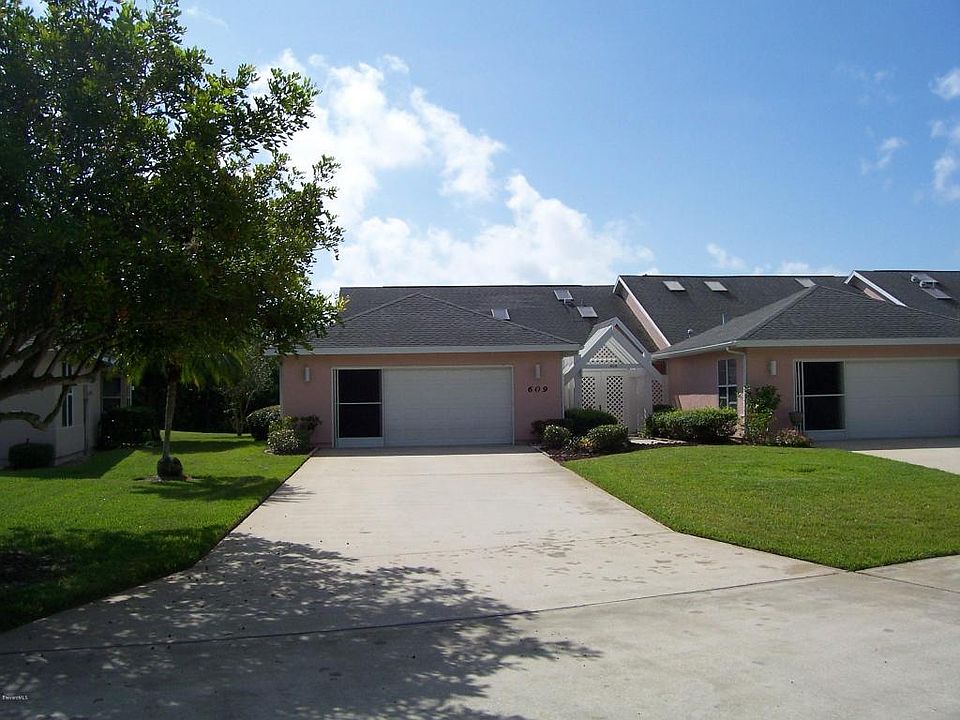1st image of 609 Brookwood Pl