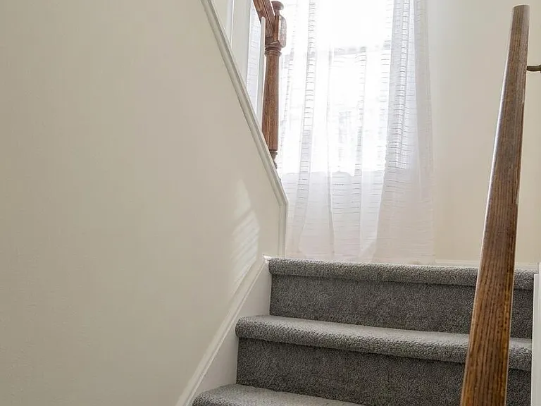 349 Yorkshire Pl — Photo 3