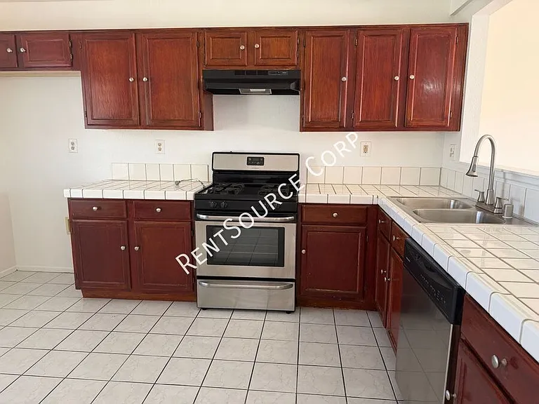 37051 Boxleaf Rd — Photo 5
