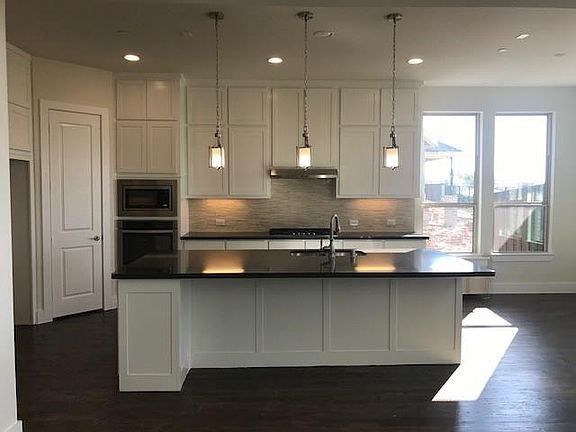 4th image of 2861 Oakhill Ct Prosper Tx