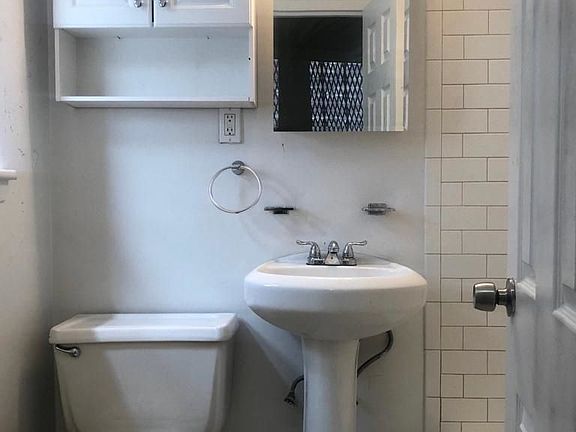 5th image of 951 Amsterdam Ave #2AA