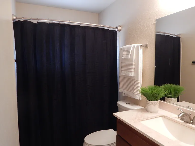 1220 E 24th St #1220 — Photo 13