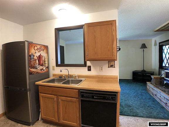 5th image of 225 Monterey Way
