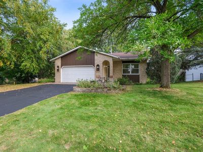 1329 Carriage Rd, Woodbury, MN, 55125