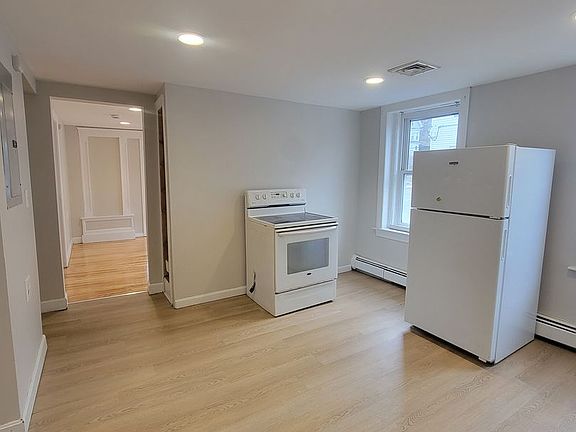 2nd image of 15 Broadway #2