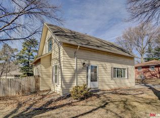 3841 S 18th St, Lincoln, NE 68502