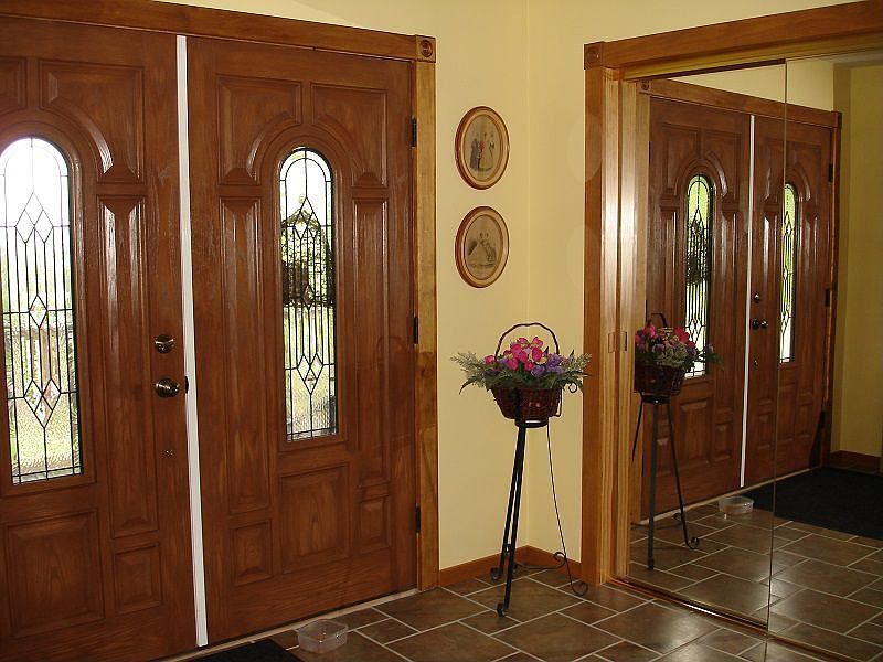 front door/foyer - east side