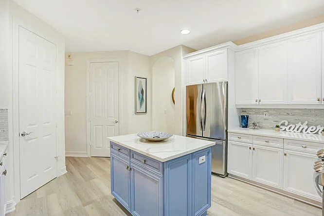 2847 Tiburon Blvd E #101-1 — Photo 43