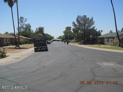 3rd image of 1026 W 6th Pl