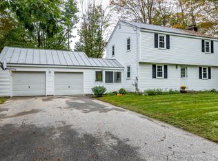 71 School St, Hopkinton, NH 03229