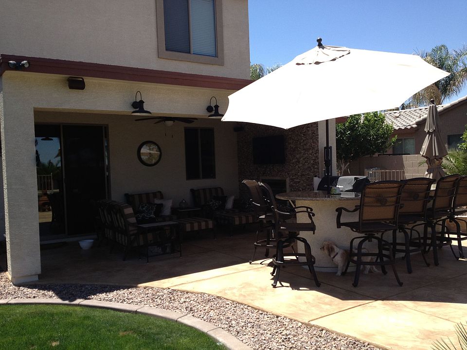 Outdoor living space